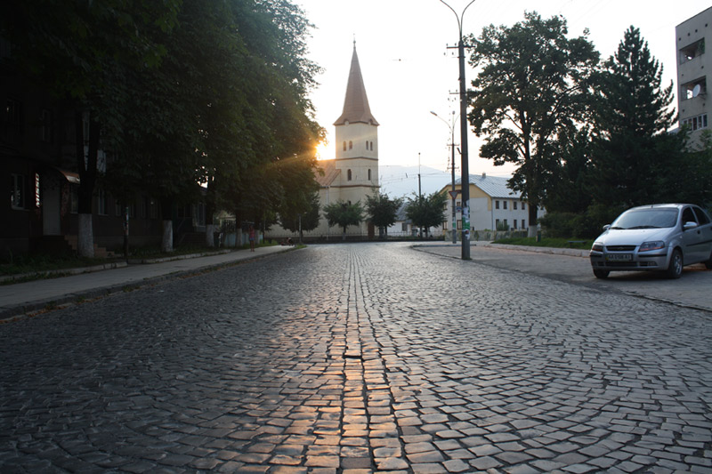 Свалява