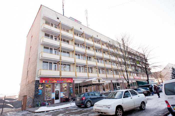 Готельний комплекс "ВИНОГРАДІВ" Готельний комплекс "ВИНОГРАДІВ"